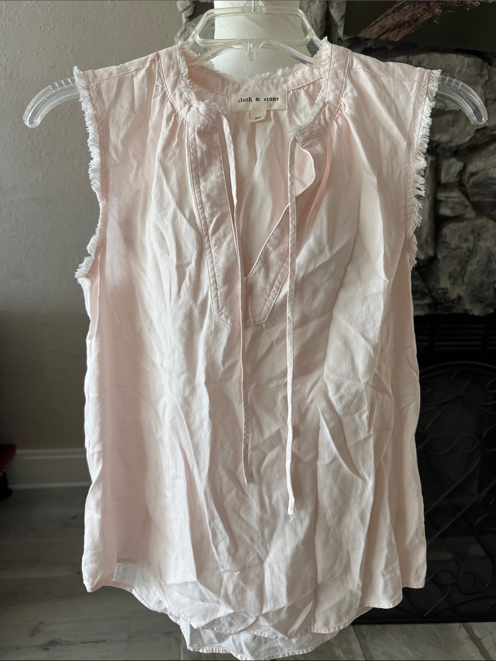 cloth & stone Pale Blush Sleeveless Tie-Neck Top